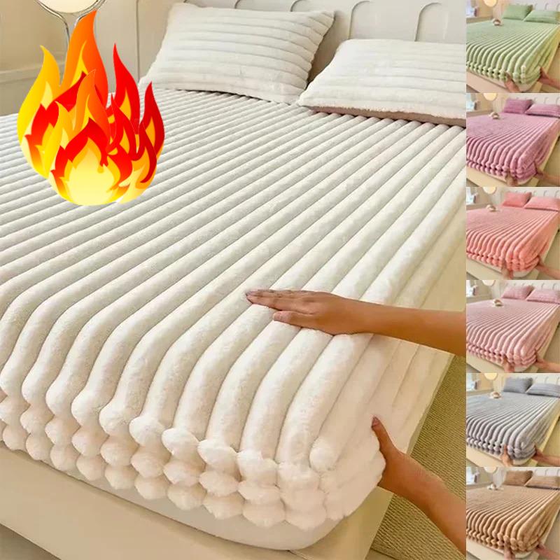 1 szt. Miękki Ciepły Pluszowy Pokrowiec Ochraniacz na Materac Zima Para 2 Osoby Czarno-Biała Krata Elastyczne Prześcieradło Z Gumką Podkładka Ochronna na Łóżko