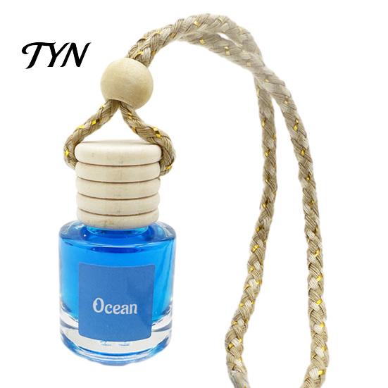 Hanging Essential Oil Bottle for Closet Car Aromatherapy, Glass with Volatile Wooden Stopper Diffuser, Portable Interior Accessories Air Freshener