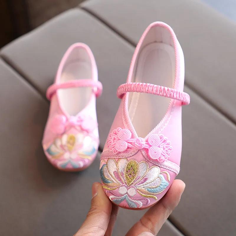 Nice Han Chinese Clothing Ancient Style National Embroidery Kids Shoes Chinese Style Handwork Silk Kids Girl Canvas Shoes I09132