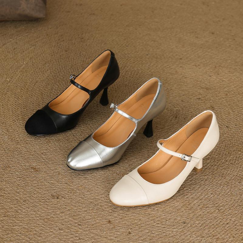 New leather large size shallow mouth low top four seasons wear small leather shoes fashion single shoes round head beef tendon sole high heels stilett