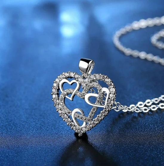 

Festive Heartbeat Necklace: Creative Heart Pendant with Micro-set Japanese & Korean Design платиновый