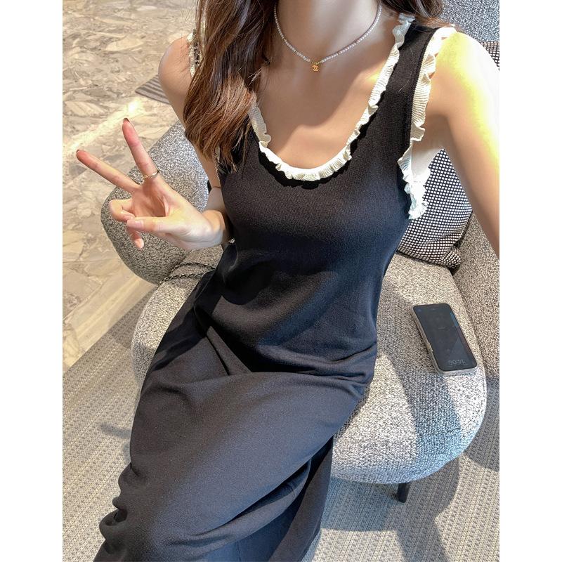 Women's Knitted Lace Vest Halter Skirt Summer Haute Sense Dress New Style Bag Hip Long Skirt
