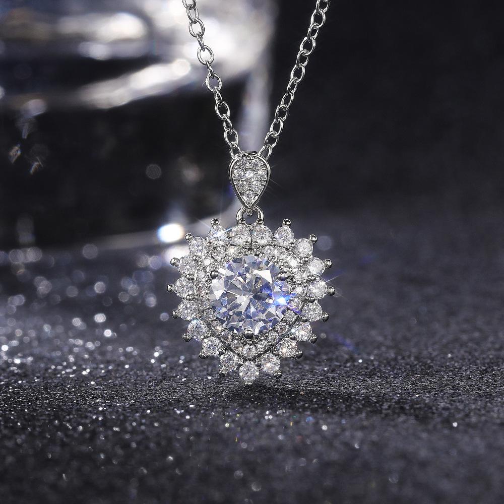 2025  Luxury White Snowflake Pendant Necklace Women with Brilliant Cubic Zirconia Romantic Bridal Wedding Jewelry 2024