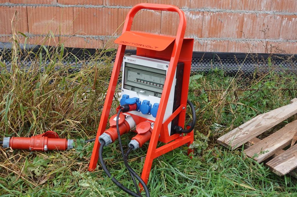 Rozdzielnica Budowlana Na Stojaku Z Kablem 32A 16A 4X230V Erbetka