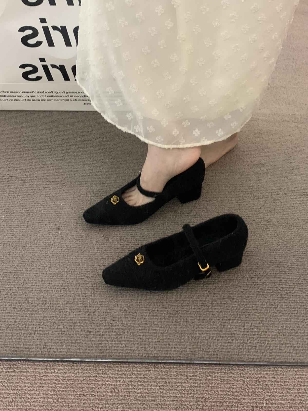 

Французский небольшой ароматный стиль коричневые ретро туфли на толстом каблуке женские туфли осенне-зимние остроносые туфли для поездок на работу вечерние хлопковые туфли 40 чёрный