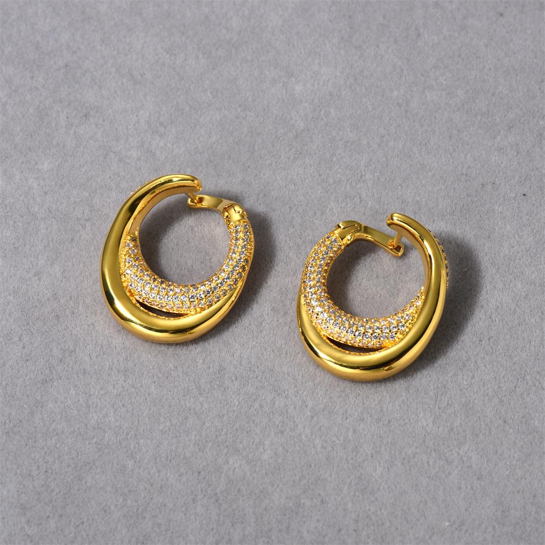

Blogger Minimalist Light Luxury Premium Sense Diamond-Plated Oval Ear Buckle Earrings Spring And Summer
