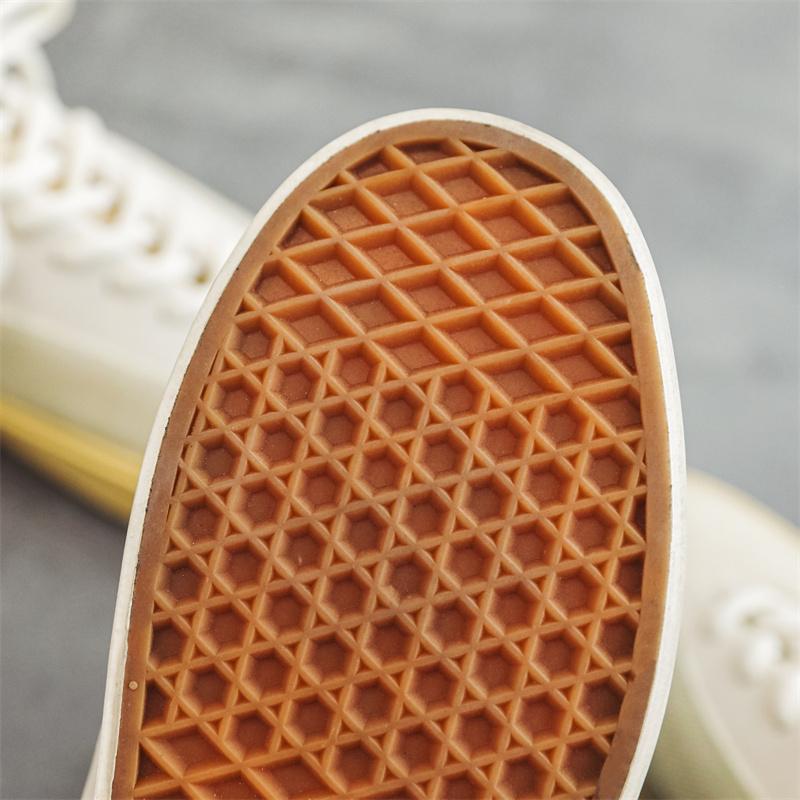 Spring Vintage Jogging Shoes for Men Casual Low Top Running Sports Canvas Breathable Shoes Comfort Trainer Summer Sneakers