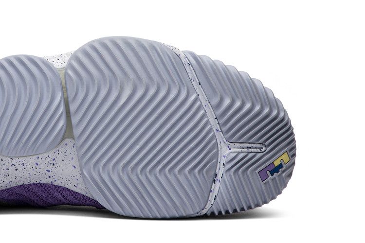 Nike LeBron 16 Lakers Championships