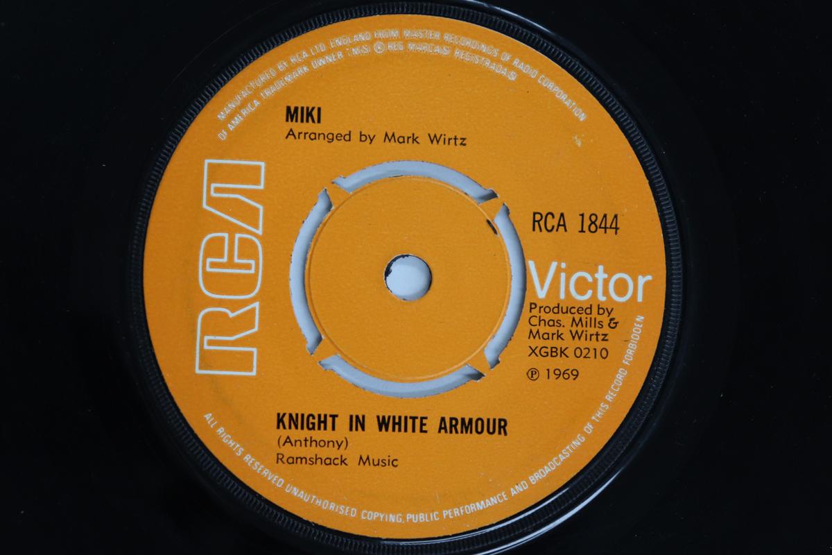 

7inch Record MIKI - Knight In White Armour RCA1844 RCA VICTOR 1969 UK Pop Used