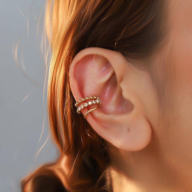 Chic No-Piercing Ear Cuff for Women: Elegant & Luxurious Jewelry