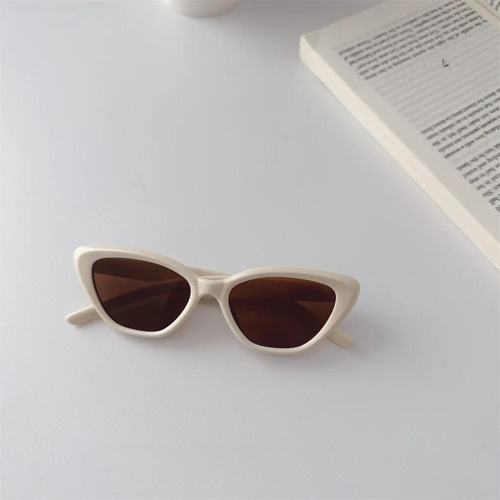 New Vintage Cat Eye Children Sunglasses Vintage Small Frame Sun Glasses for Kid Luxury  Design Outdoor Street Eyewear UV400