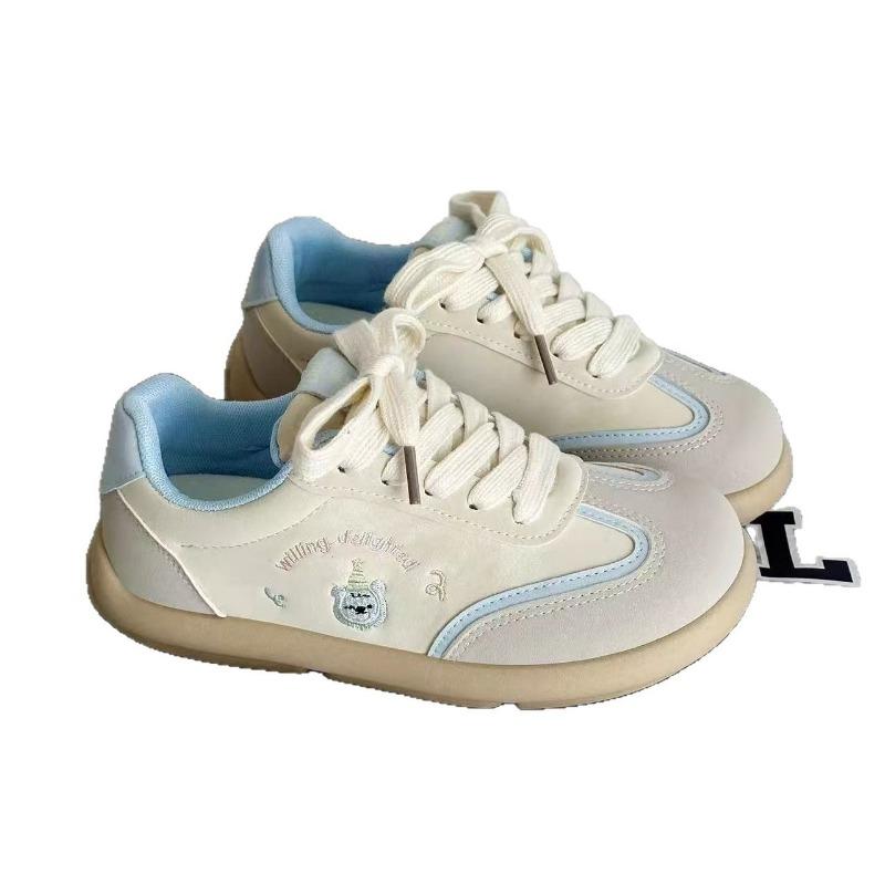 Cute puff bear pattern board shoes women's new spring versatile little white shoes retro thick sole
