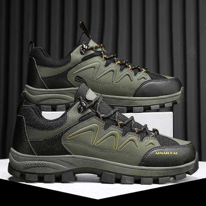 Cold sticky shoes Four seasons leather surface breathable outer wear sports shoes Tire sole non-slip outdoor mountaineering rock climbing shoes