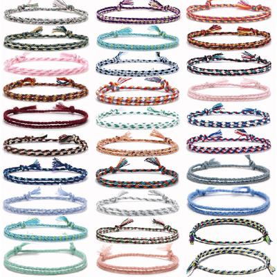 30 STUKS Handgemaakte Vriendschap Gevlochten Armband voor Vrouwen | Geweven Wrap Vriendschapsarmbanden Kleurrijk Polsbandje Verstelbaar Verjaardagscadeaus-Feestartikelen