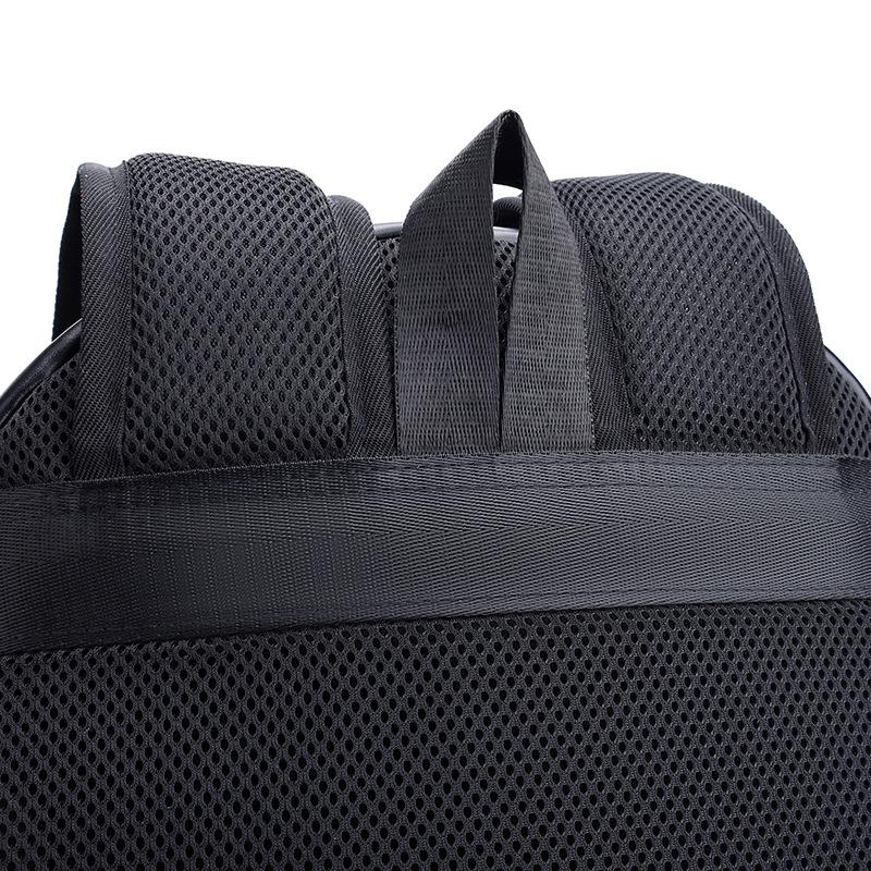 Stylish Men's Plaid Business Backpack: Versatile, Large-Capacity, Perfect for Commuting