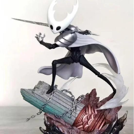 2025 New Hollow Knight King Battle Figure Action Toy Premium Collectible Model Desktop New Decoration for Gamers Adults Kids