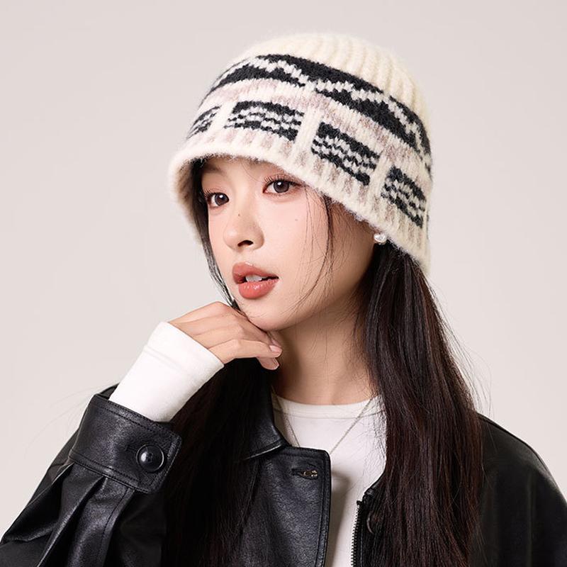 Vintage Jacquard Strickmütze Damen Warme Fischerhut Ohrenschutzmütze