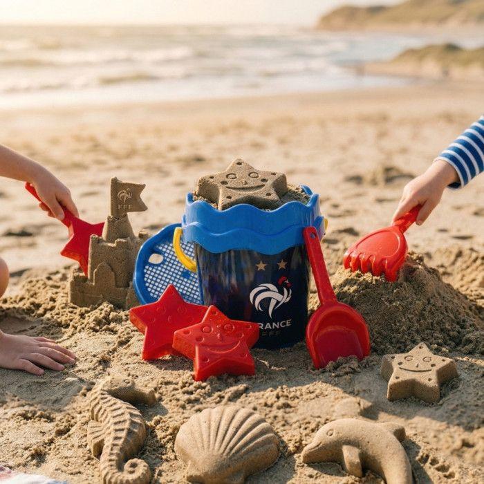 Seau de plage garni - Équipe de France FFF - pelle & râteau - 2 moules étoiles - bleu/rouge/jaune