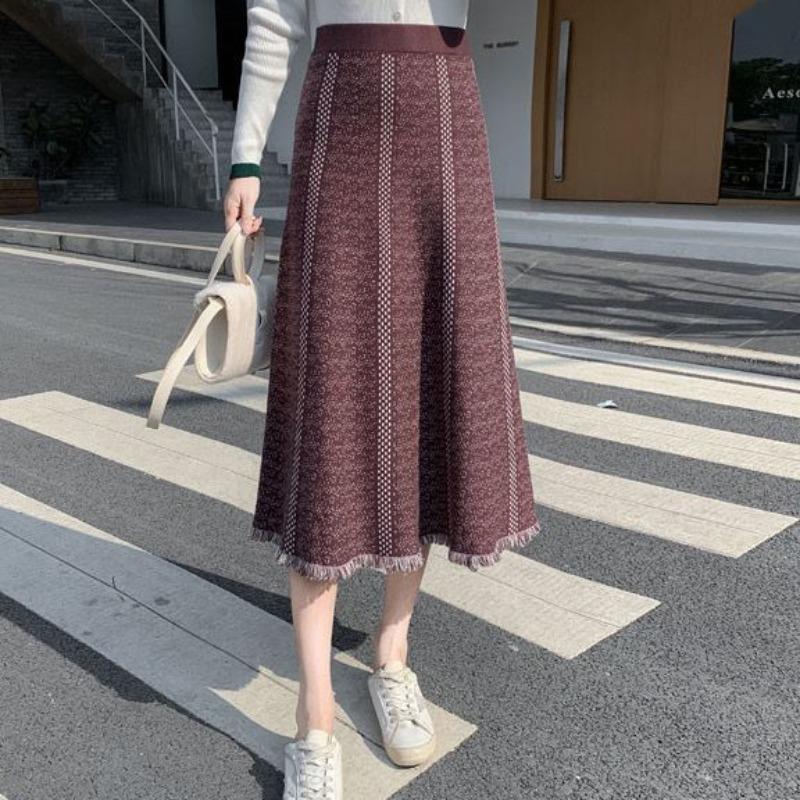 Retro Women's Autumn Winter Knitted Midi Skirt Black Wool A-Line Flared Skirt