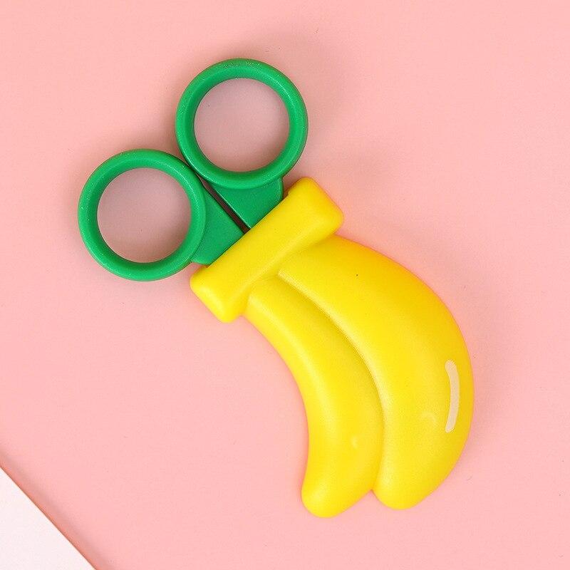 Mini dětské nůžky na ovoce s magnetickou nálepkou Magnet na ledničku Mrkev Jahoda Hroznová Banán Roztomilé malé bezpečné nůžky Dětský dárek
