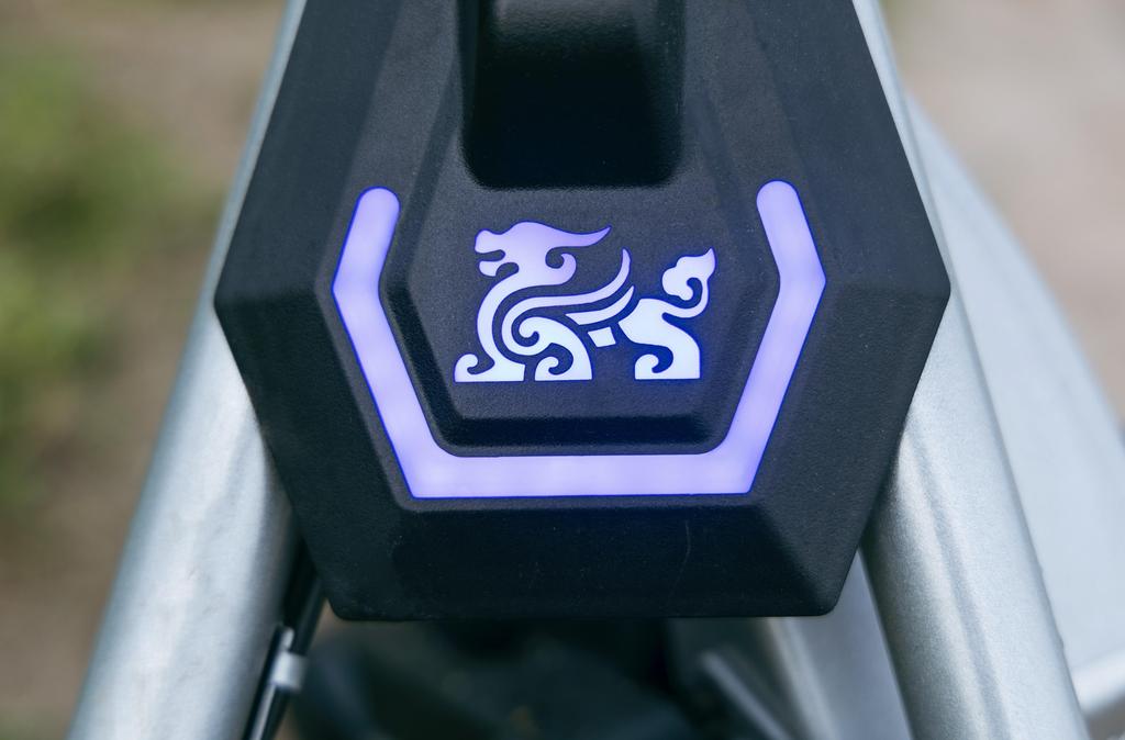 KuKirin Ηλεκτρικό Πατίνι A1 800W Μοτέρ, 48V 13Ah Μπαταρία Λιθίου, Ελαστικά Κενού 10 ιντσών, 45 χλμ. Αυτονομία, 45 χλμ./ώρα, Διπλά Δισκόφρενα Ηλεκτρικό Πατίνι