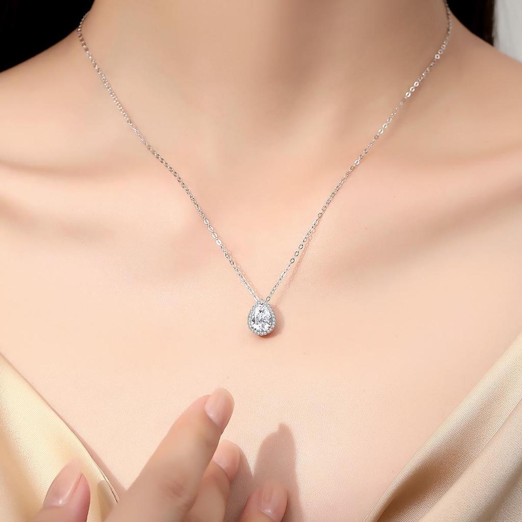 Sterling Silver Moissanite Teardrop Pendant Necklace - Elegant High-End Clavicle Chain