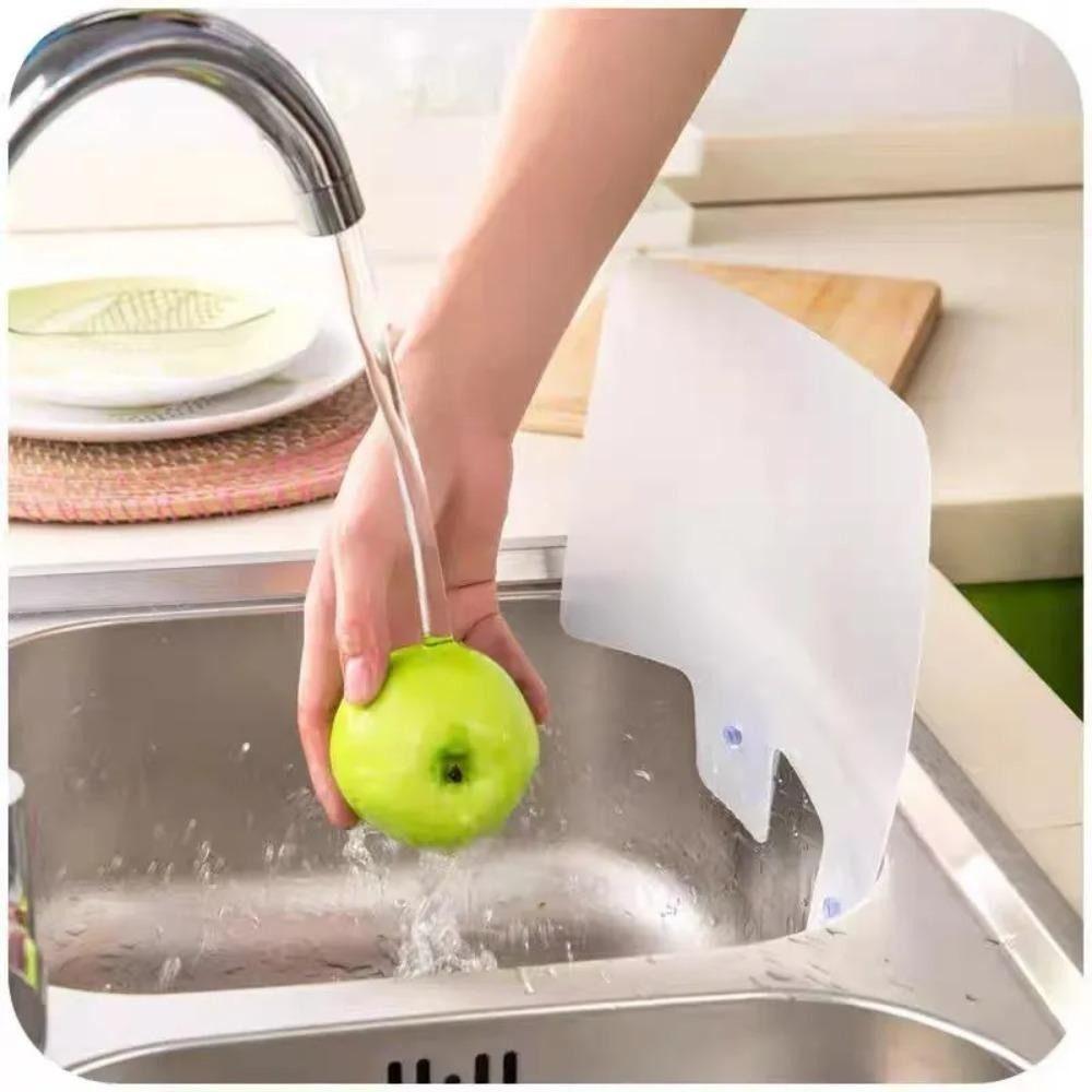 Durable Translucent Kitchen Anti-splash Baffle with Suction Cup Kitchen Tools Sink Oil Baffle Resin Anti-Splash Screen