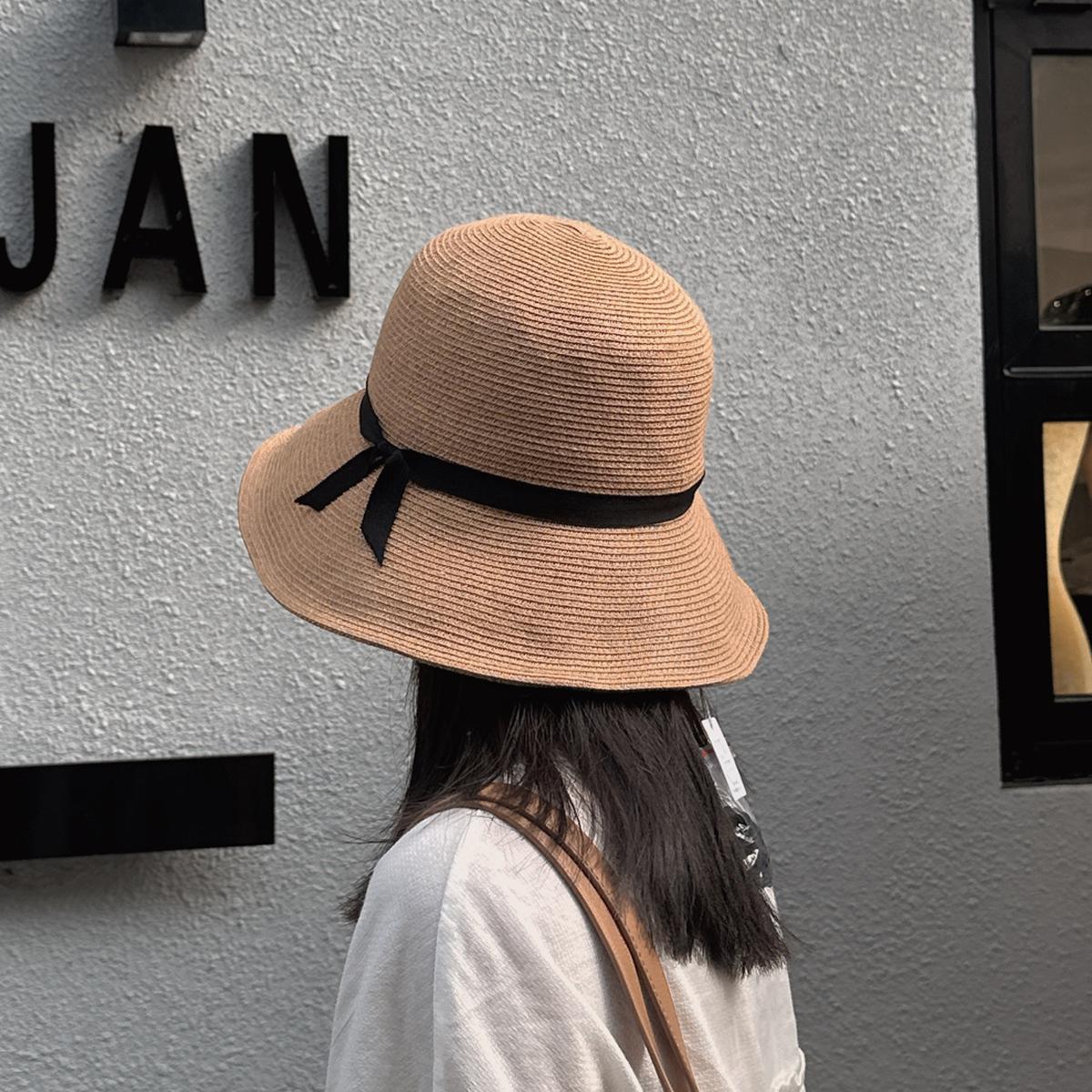 

Straw hat women UV literary and simple temperament versatile straw bucket hat summer sunshade sun hat foldable Adult (56-58cm) чорний