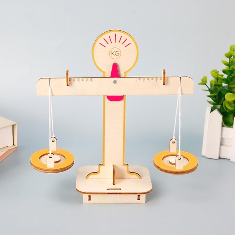 Wooden Math Balance Scale Educational Toy for Kids Building Skills Learning Addition Subtraction Weight Comparison