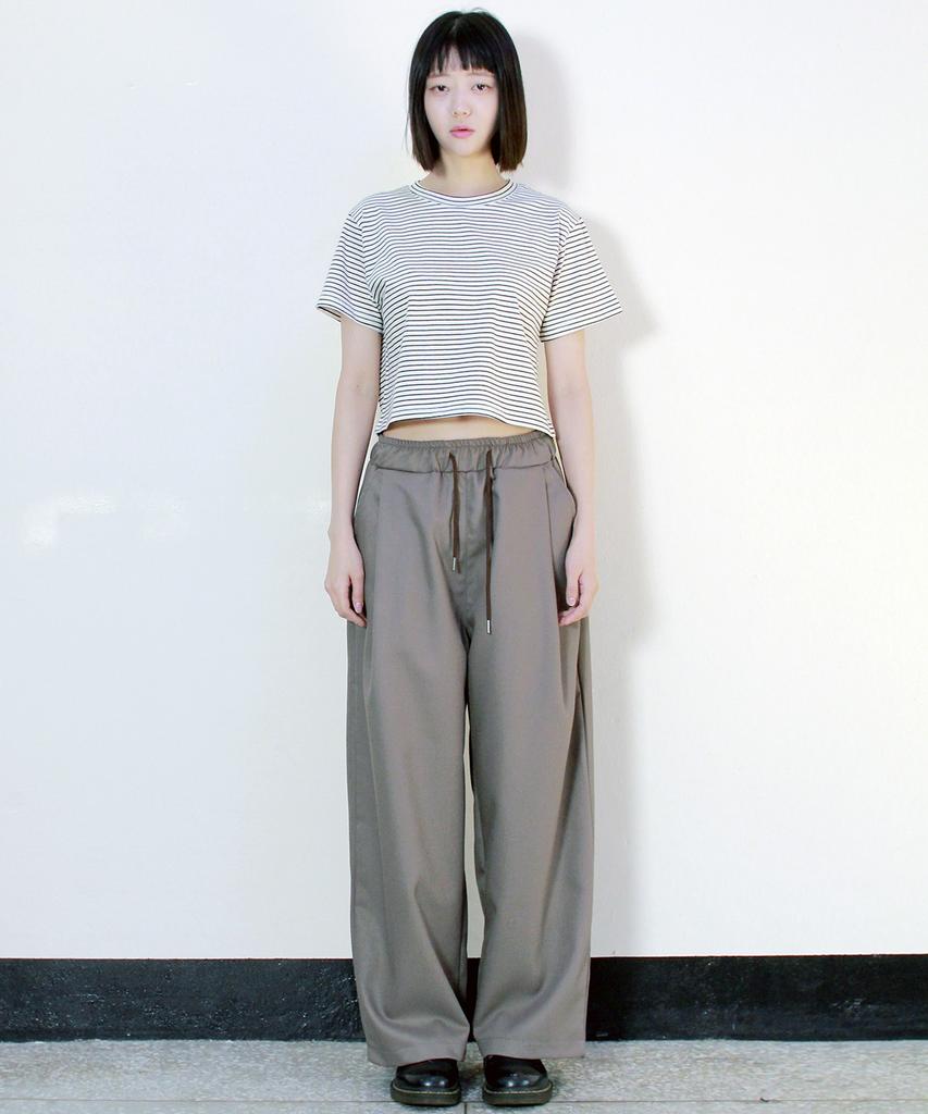 Deumakeu Side One-Pleat Real Wide Pants Mocha