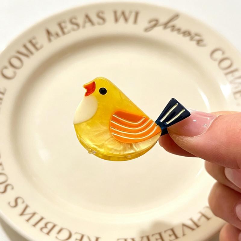Stylish Bird Hair Claw Clip for Bangs Lovely Design for Everyday Wear
