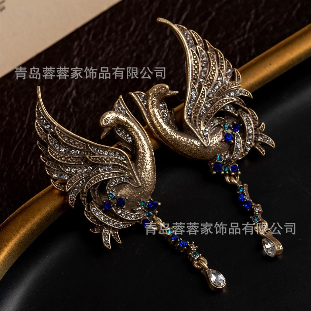 French Earrings Niche Heavy Industry Alloy Inlaid With Diamonds Oriental Luxury Light Vintage Swan Style Antique High-end Feel
