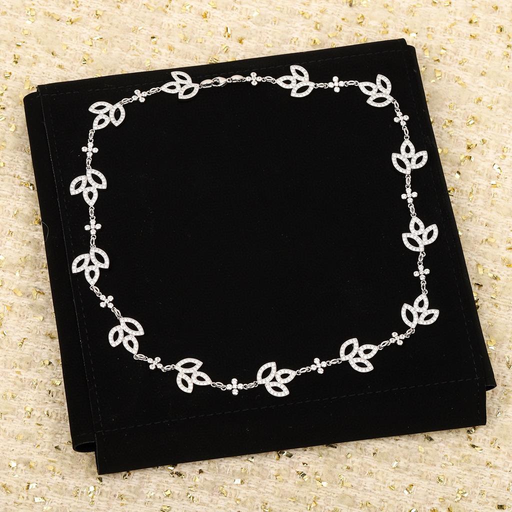 New Vintage Women's Necklace Luxury Jewelry For Women Grass Designer Pendant Pure 925 Sterling Silver Lady Party Long Necklaces