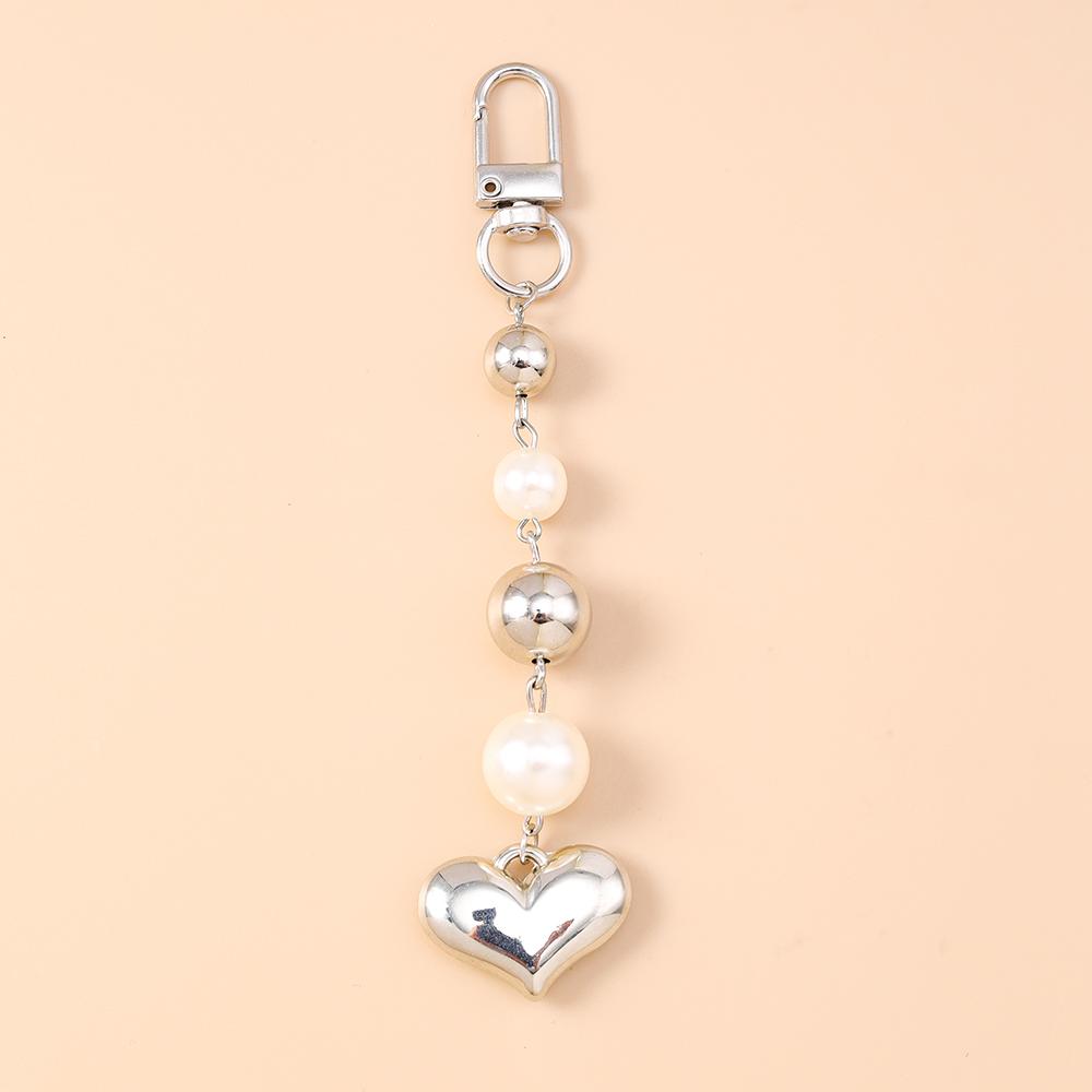 

Cute Alloy Love Heart Keychain Pearls Key Ring Pendants for Handbag Decor DIY Handmade Key Chain Jewelry Gifts