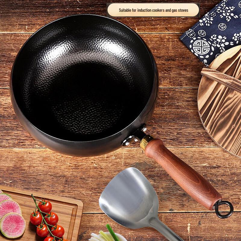 Hakka Style Handmade Non-Stick Iron Wok 24cm