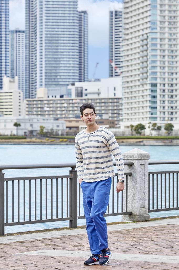 Orient RN-TX0201L - Mako Solar Panda - Marineblau JDM