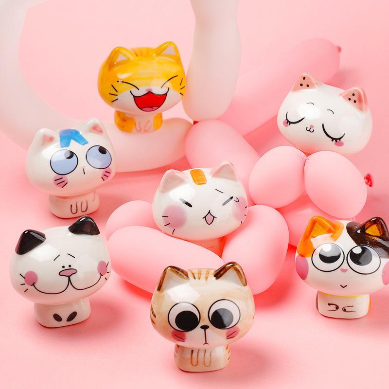 Creative Ceramic Cat Ornaments Mini Cute Desk Office Desk Room Ceramic Car Ornaments Department of Healing Birthday Gifts
