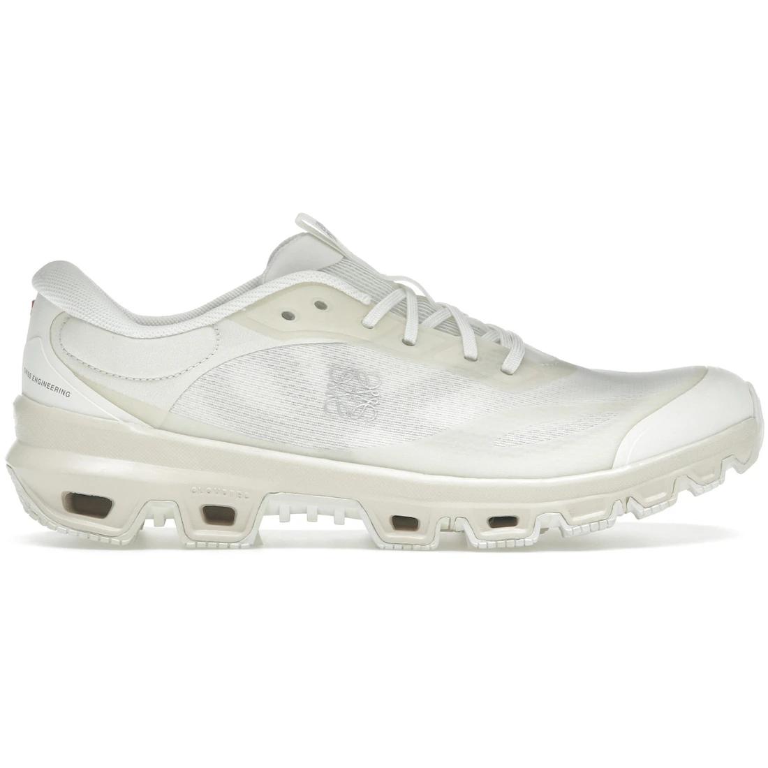 Кроссовки On Running Cloudventure 2 LOEWE Eggshell Женский3WF10794183 39 71659₽