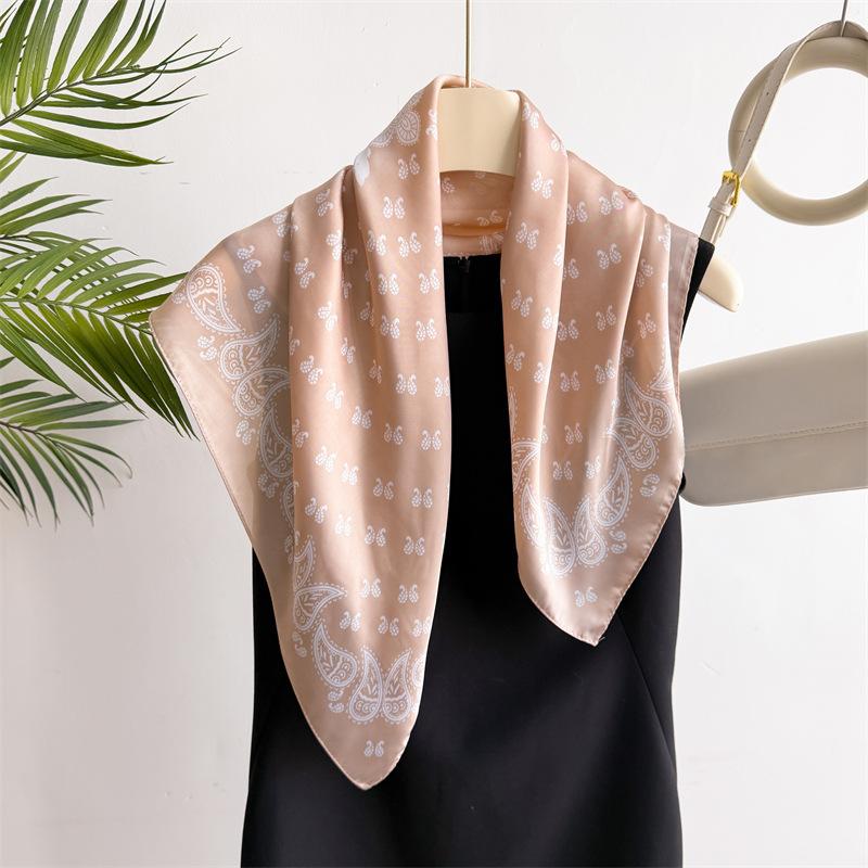2025 New Summer Women 70cm Small Square Scarf Printed Imitation Silk Scarf Fashion Headscarf Female Bandana Scarves Wrap Foulard
