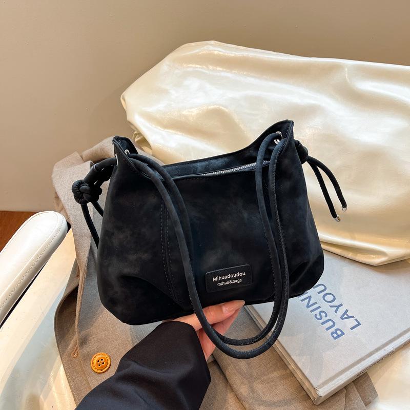 

Женская замшевая сумка большой вместимости: 2025 Осень/Зима Повседневная Наплечная Кроссбоди Сумка-тоут и Рюкзак для Поездок на Работу 24cm x 17cm x 9cm чёрный