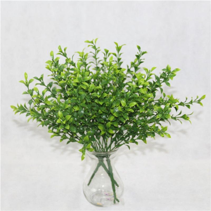 Faux Eucalyptus Branches - Plastic Simulated Green Plants with Lifelike Leaves, Ideal Decor for Home & Wedding Celebrations
