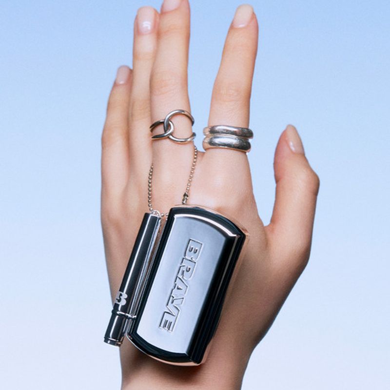 

Кишенькова кисть для губ