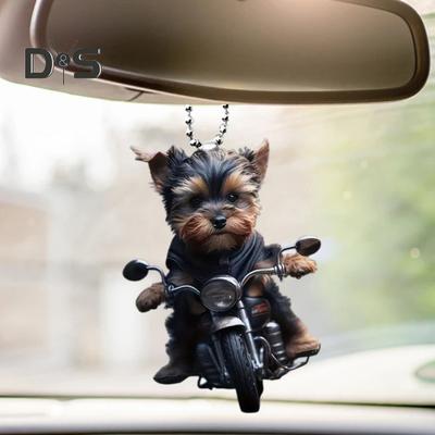Acryl-Autoanhänger, Welpe, der auf einem Motorrad fährt, hängender Anhänger mit Schlüsselband, leichtes Rückspiegel-Ornament, Tieranhänger, Auto-Innenausstattung