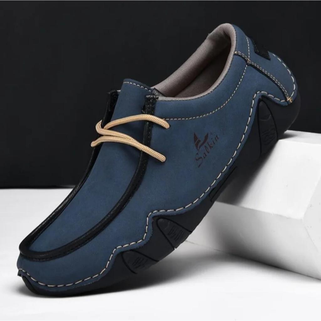 New 2026 Fashion Handmade Leather Casual Men Shoes Design Sneakers Man Loafers Breathable Low Top Flat Shoes Driving Plus Size