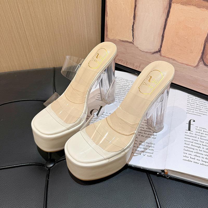 Crystal slippers women wear small transparent high heels thick heel sandals summer new niche sandals