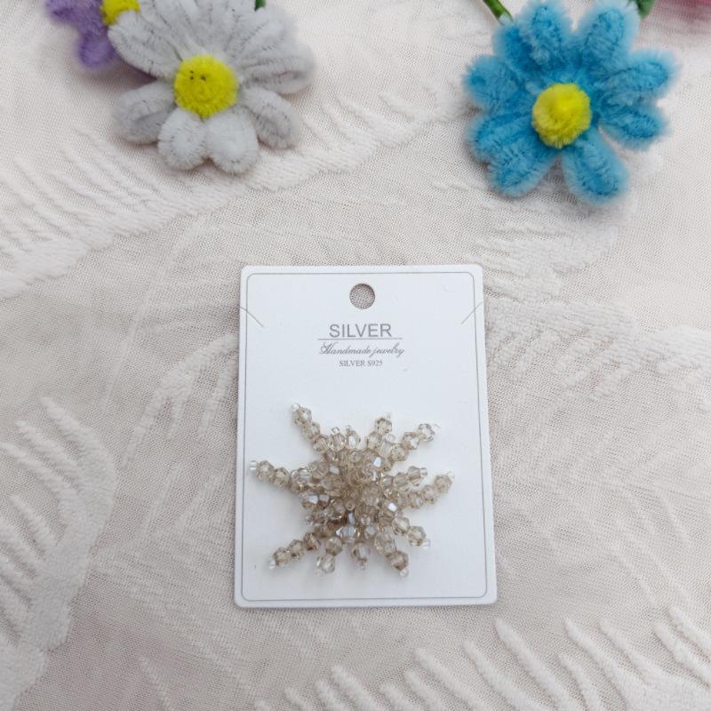 Elegant DIY Crystal Snowflake Brooch for Clothing, Shoes, Hats, and Phone Cases