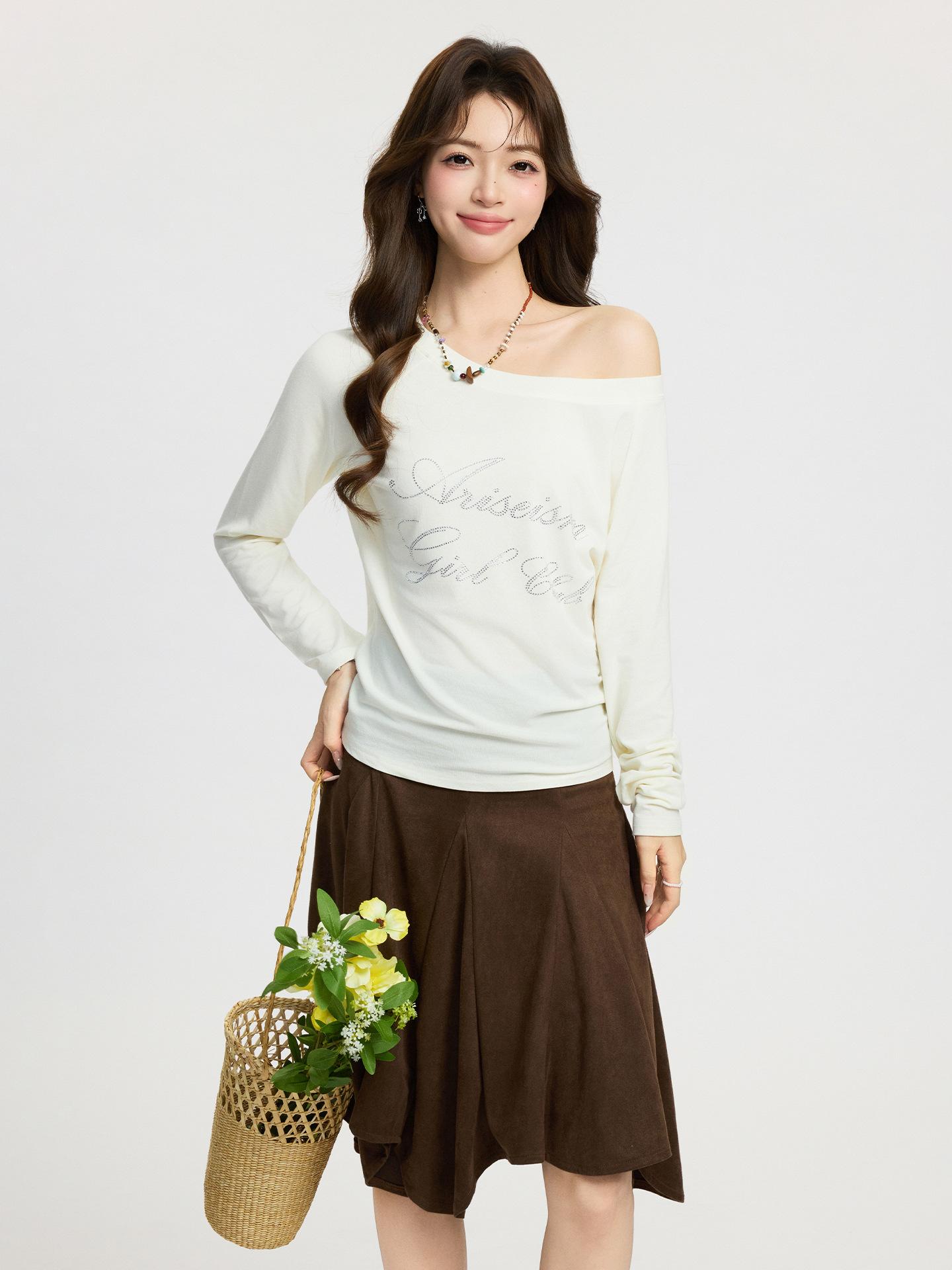 

Hot Diamond Dew Slant Shoulder Loose Lazy Inside Long Sleeve T-Shirt Women s Spring New Bottom Shirt Top S грязно-белый