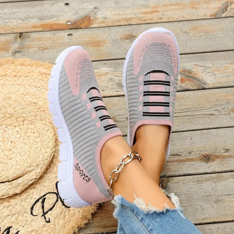 2025 Shoes Female Knitted Women's Vulcanize Shoes Breathable Women Sneakers Mixed Colors Slip on Low Heel Outdoor Casual Shoes