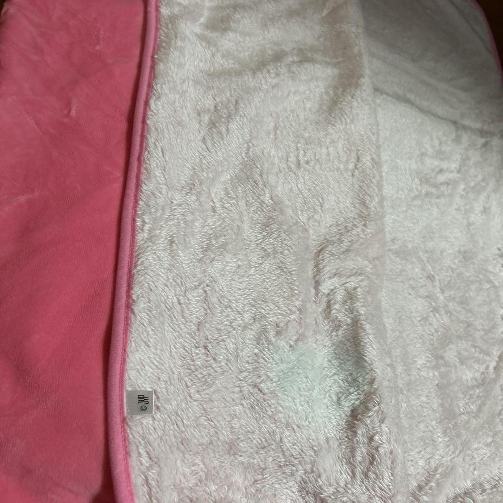 [USED] TWICE Mobley Blanket