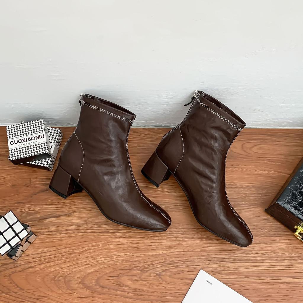 2025 winter new boots women wear high sense Internet celebrity thin boots washed horse leather pattern Korean version women's boots thick heel
